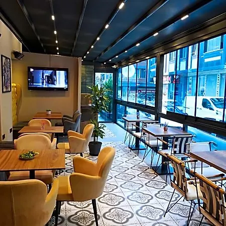 מלון Homey Airport איסטמבול